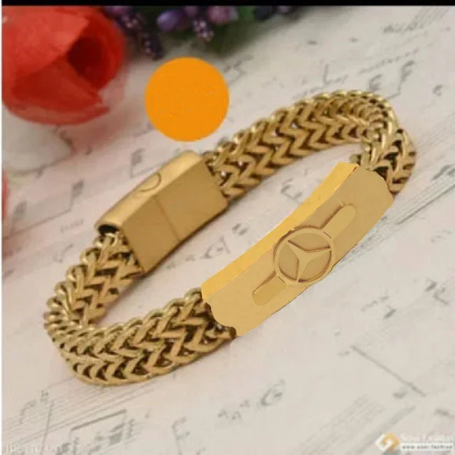 Best Quality Elegant Design Golden  Color Bracelet For Men