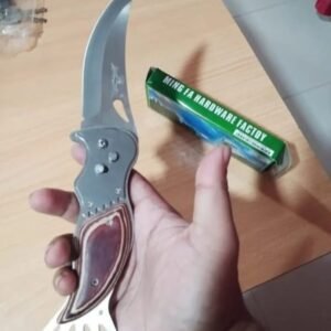 Knife for cutting fish, meat and vegetables