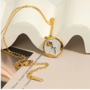 QIFEI French Fashion Enamel Dripping Rose Flower Necklace Gold Plated Stainless Steel Necklace