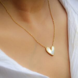 Luxury Small Heart Shell Charm 18k Gold Stainless Steel Women's Jewelry New Design Fashion Short Choker Necklaces